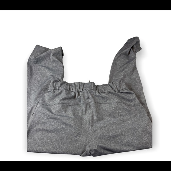 Lululemon On The Fly Pant Size 6 color grey - Picture 3 of 10